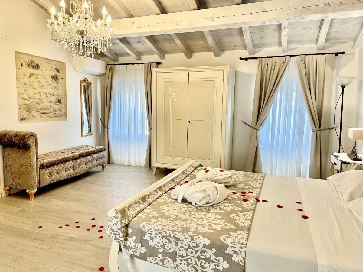 Dimora Di Charme Rooms & Apartments Πεσκιέρα ντελ Γκάρντα Εξωτερικό φωτογραφία