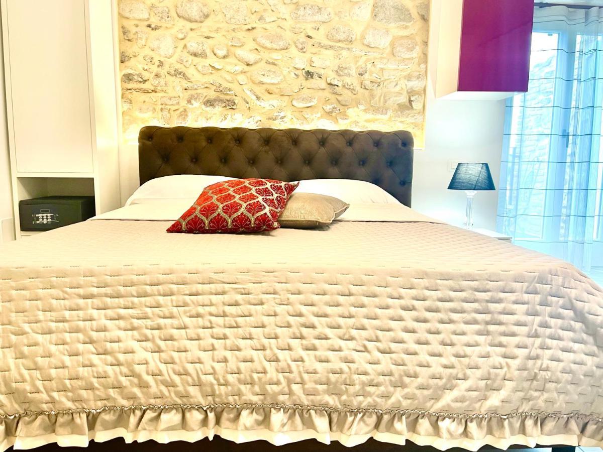 Dimora Di Charme Rooms & Apartments Πεσκιέρα ντελ Γκάρντα Εξωτερικό φωτογραφία